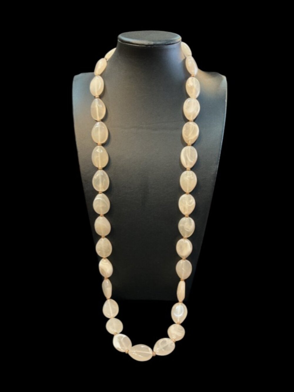 Vintage Long Acrylic Beaded Necklace Cream Swirl Lucite Style Oval Beads 34”